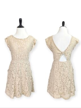 Beige Lace Skater Mini Dress With Back Cutout & Pockets - Size Small Womens